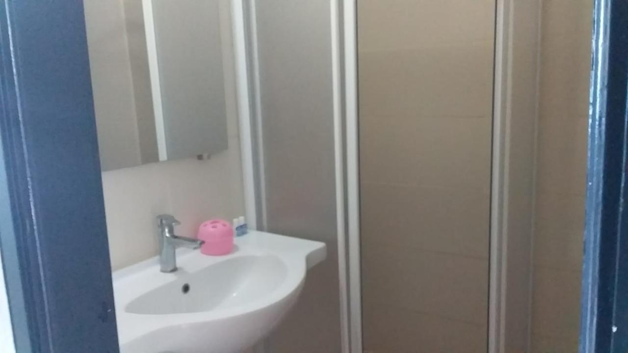 Hotel Leon Foça Eksteriør bilde