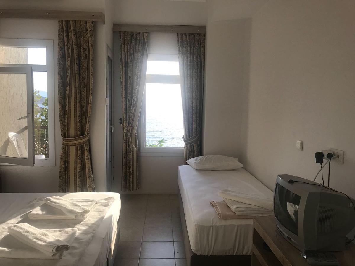 Hotel Leon Foça Eksteriør bilde