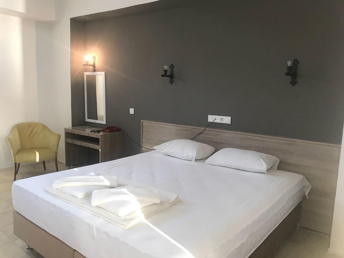 Hotel Leon Foça Eksteriør bilde