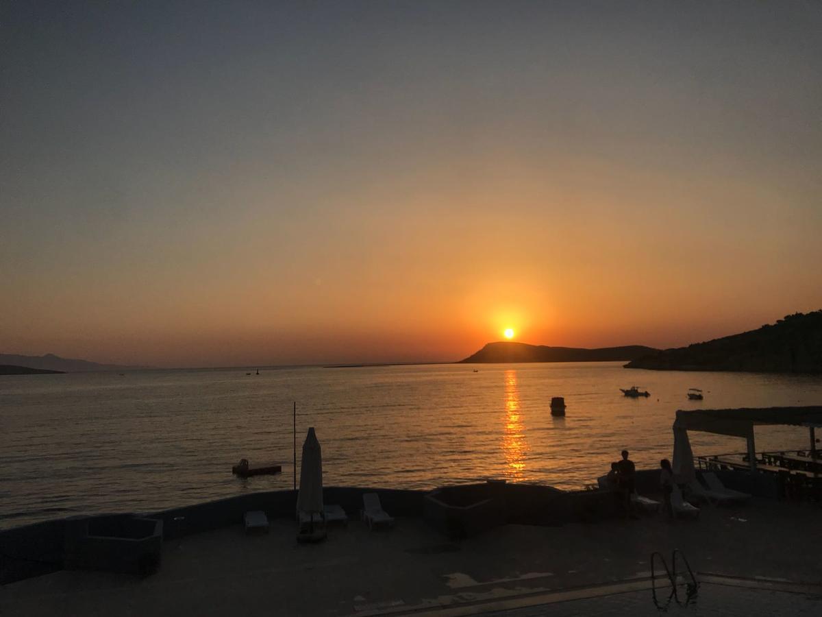 Hotel Leon Foça Eksteriør bilde